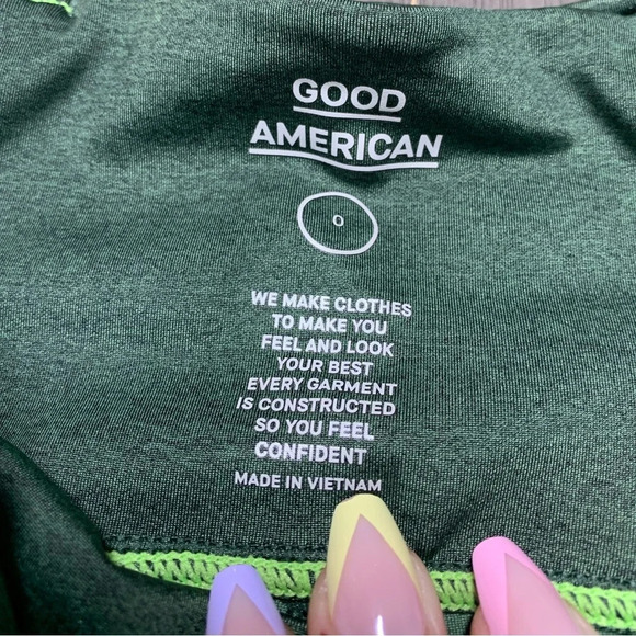 Good American The Dual Life Tonal Green Leggings - Picture 9 of 9